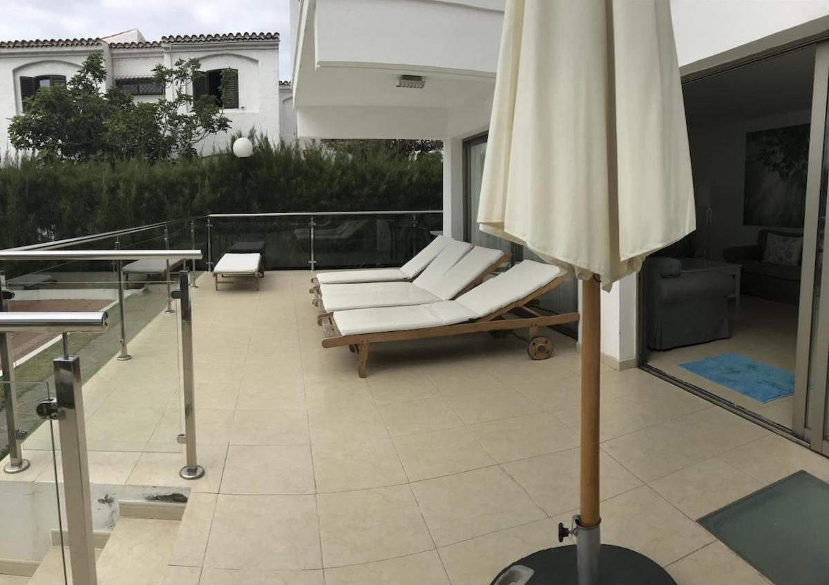 Lightbooking Tarantos Beach Villa Playa Ingles